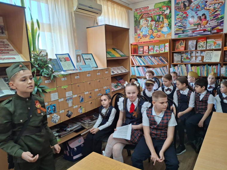 Конкурс чтецов "Мы этой памяти верны!".